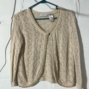 Villager cardigan; size lg; crème color